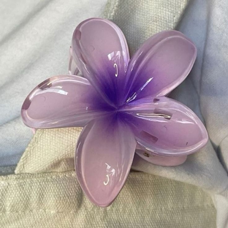 💜 Lavender Bloom Flower Claw Clip –(Large Size)