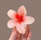 🌺 Blush Flame Flower Claw Clip – (Large Size)