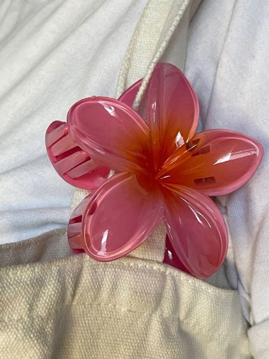 Pink floral hair clip 🌸💗 (small)